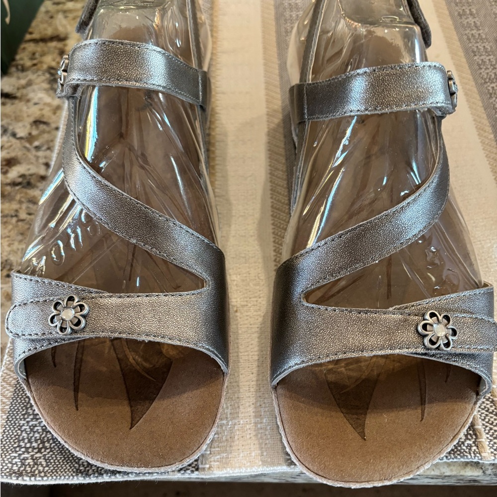Brand new Josef Seibel in box